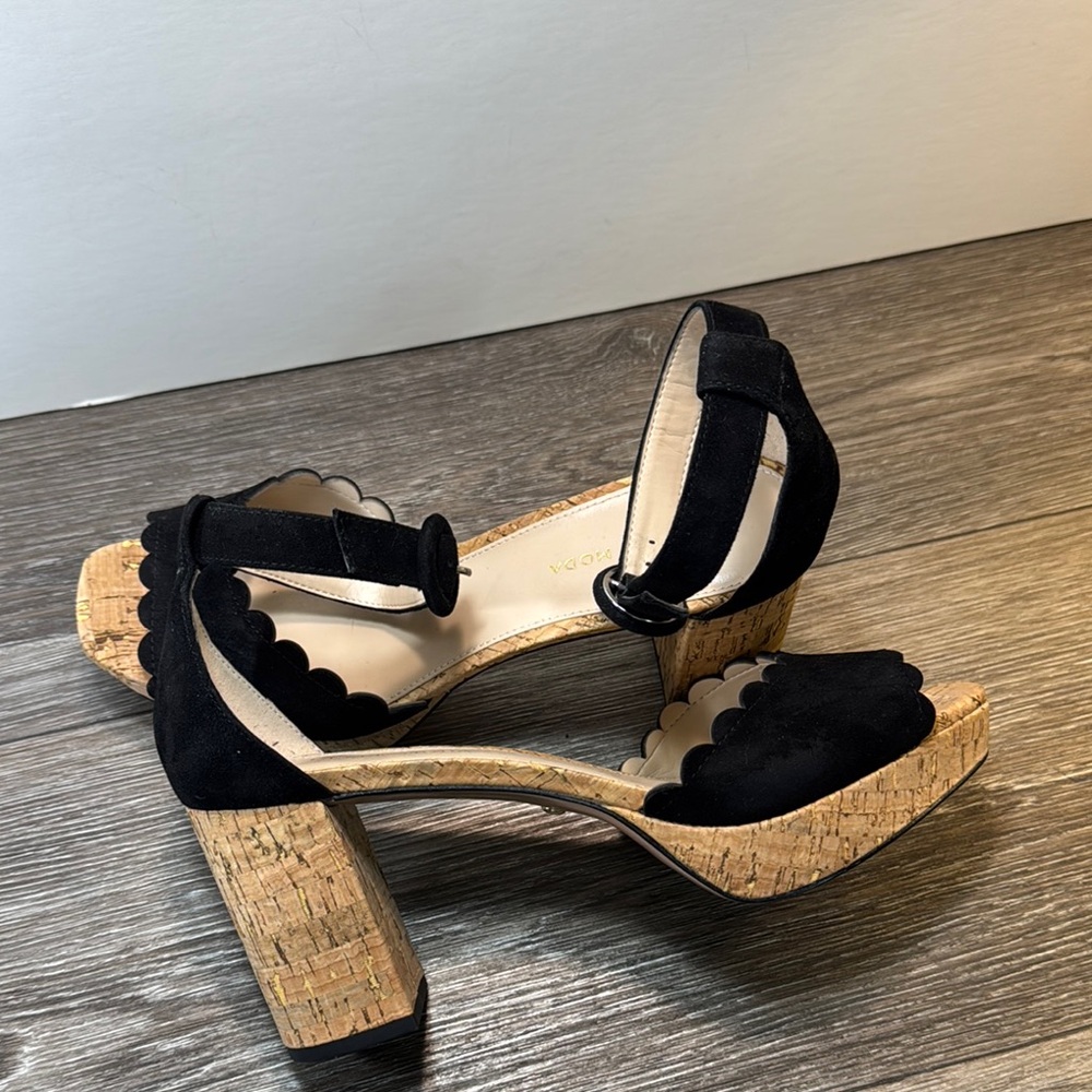 Pelle Moda Elegant Black and Tan Women's Heels size 10 (b109) - Picture 8 of 8